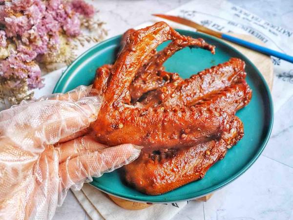 鹵鴨翅的做法-香辣味鹵菜譜-易網健康養生網 鹵鴨翅的做法-香辣味鹵菜譜