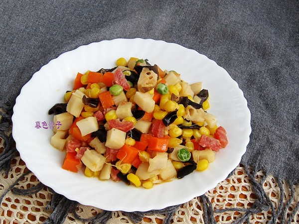 臘腸炒什錦的做法-甜味炒菜譜-易網健康養生網 臘腸炒什錦的做法-甜味炒菜譜