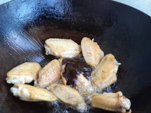 京醬雞翅中的做法-醬香味燒菜譜-易網健康養生網 京醬雞翅中的做法-醬香味燒菜譜