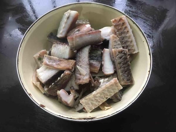 紅燒鱤魚(yú)的做法-香辣味燒菜譜-易網(wǎng)健康養(yǎng)生網(wǎng) 紅燒鱤魚(yú)的做法-香辣味燒菜譜