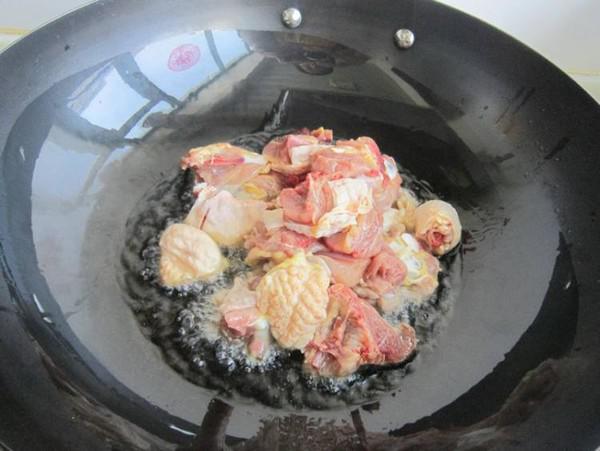 墨魚干燒雞的做法-家常味燒菜譜