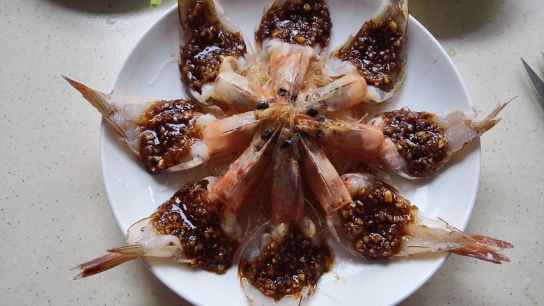 粉絲蒸大蝦的做法-咸鮮味蒸菜譜-易網健康養生網 粉絲蒸大蝦的做法-咸鮮味蒸菜譜