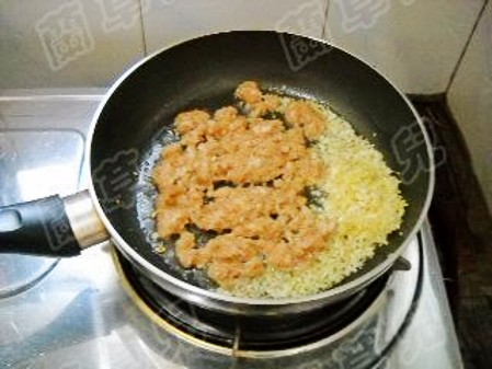 雪菜餡餅的做法-家常味煎菜譜-易網健康養生網 雪菜餡餅的做法-家常味煎菜譜