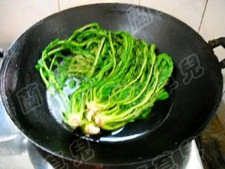 雪菜餡餅的做法-家常味煎菜譜-易網健康養生網 雪菜餡餅的做法-家常味煎菜譜