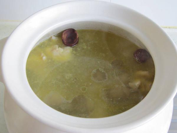 山藥木耳燉雞的做法-家常味燉菜譜