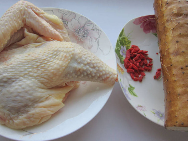 山藥木耳燉雞的做法-家常味燉菜譜