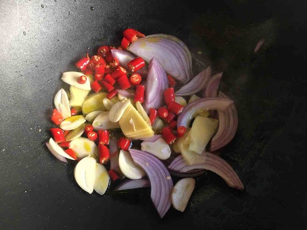 鹵鴨翅的做法-香辣味鹵菜譜-易網健康養生網 鹵鴨翅的做法-香辣味鹵菜譜