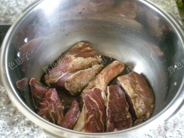 醬牛腱子的做法-醬香味煮菜譜-易網健康養生網 醬牛腱子的做法-醬香味煮菜譜