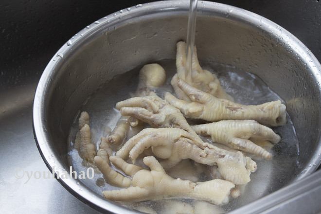 啤酒燒鳳爪的做法-家常味燒菜譜-易網健康養(yǎng)生網 啤酒燒鳳爪的做法-家常味燒菜譜