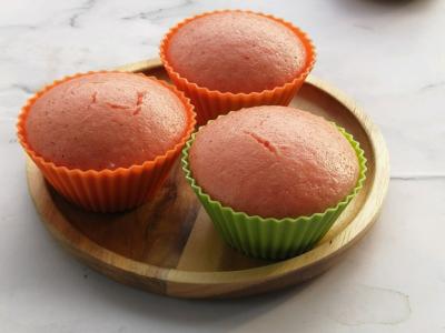 不揉面不醒面，香甜松軟的火龍果蒸糕的做法-甜味蒸菜譜