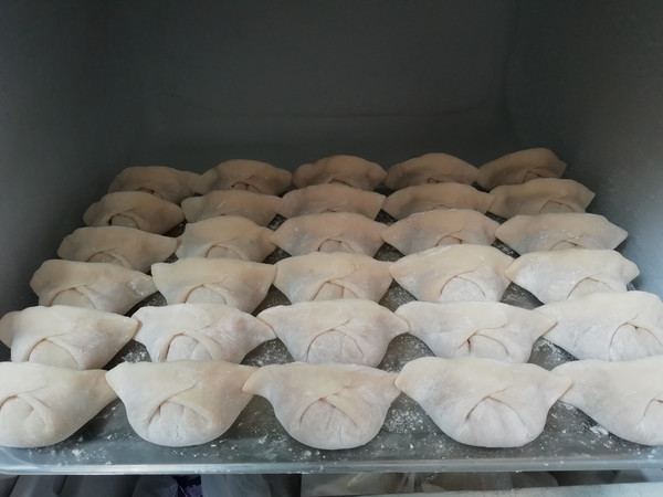 金針南瓜豬肉餡餃子的做法-家常味煮菜譜-易網健康養生網 金針南瓜豬肉餡餃子的做法-家常味煮菜譜