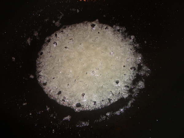 拔絲蘋果的做法-甜味煮菜譜-易網(wǎng)健康養(yǎng)生網(wǎng) 拔絲蘋果的做法-甜味煮菜譜