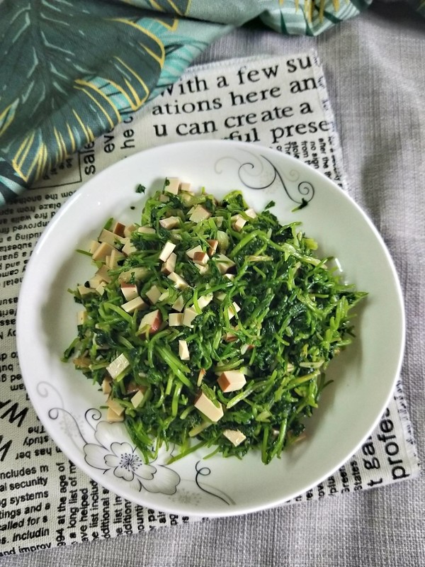 雞蛋干拌香菜的做法-咸鮮味拌菜譜-易網健康養生網 雞蛋干拌香菜的做法-咸鮮味拌菜譜