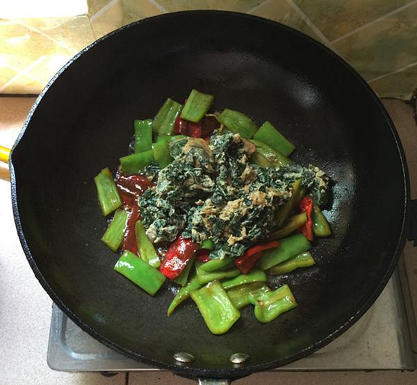 紫蘇煎雞蛋的做法-家常味煎菜譜-易網(wǎng)健康養(yǎng)生網(wǎng) 紫蘇煎雞蛋的做法-家常味煎菜譜