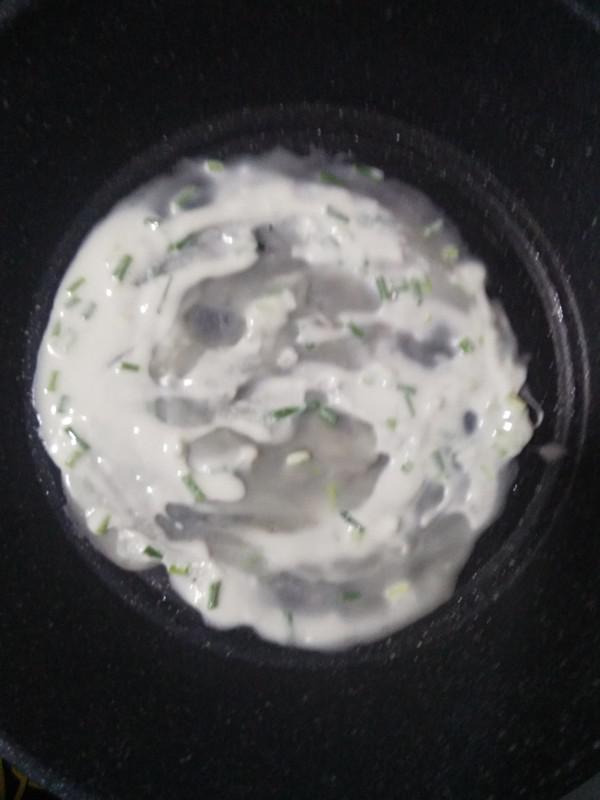 香辣醬肉松卷餅的做法-咸鮮味煎菜譜