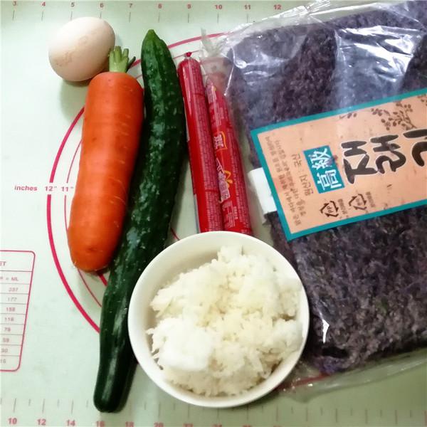 紫菜包飯的做法-家常味其它工藝菜譜-易網(wǎng)<a href=http://www.xllyou.com/ target=_blank class=infotextkey>健康養(yǎng)生</a>網(wǎng) 紫菜包飯的做法-家常味其它工藝菜譜