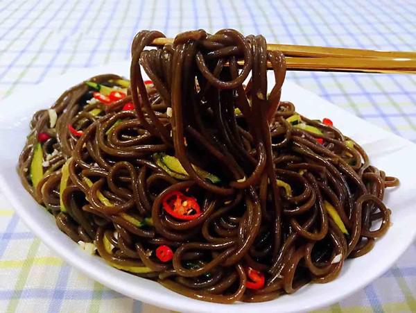 麻辣蕨根粉的做法-麻辣味拌菜譜