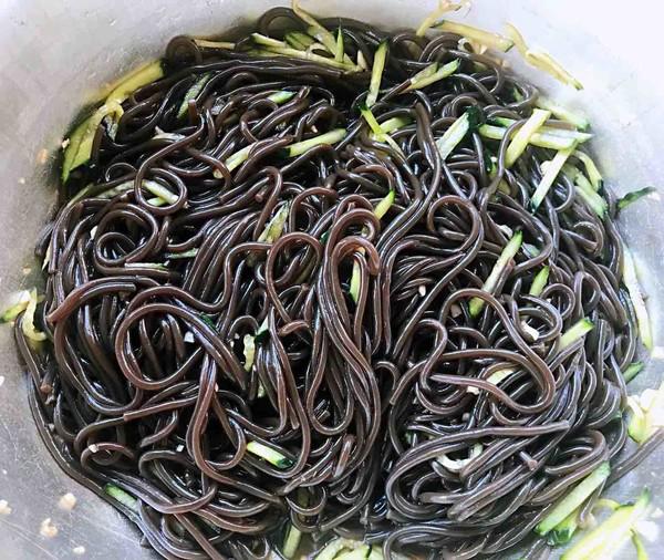 麻辣蕨根粉的做法-麻辣味拌菜譜