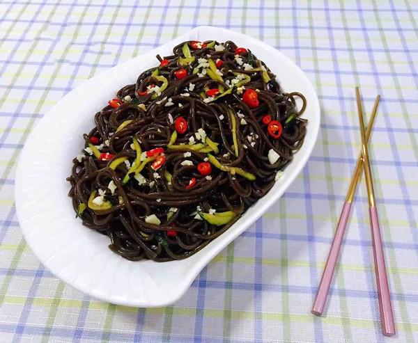 麻辣蕨根粉的做法-麻辣味拌菜譜