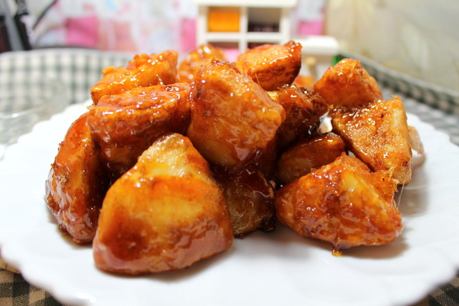 拔絲蘋果的做法-甜味煮菜譜-易網(wǎng)健康養(yǎng)生網(wǎng) 拔絲蘋果的做法-甜味煮菜譜