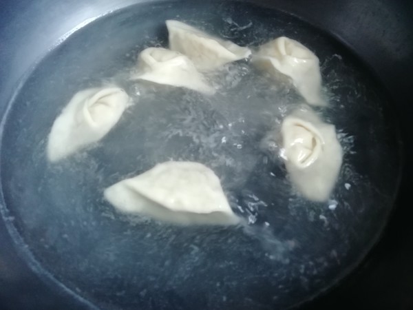 金針南瓜豬肉餡餃子的做法-家常味煮菜譜-易網健康養生網 金針南瓜豬肉餡餃子的做法-家常味煮菜譜