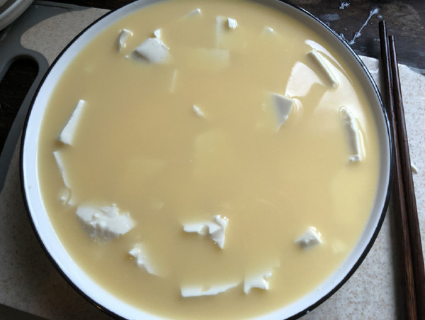 蝦仁豆腐燉蛋的做法-咸鮮味蒸菜譜