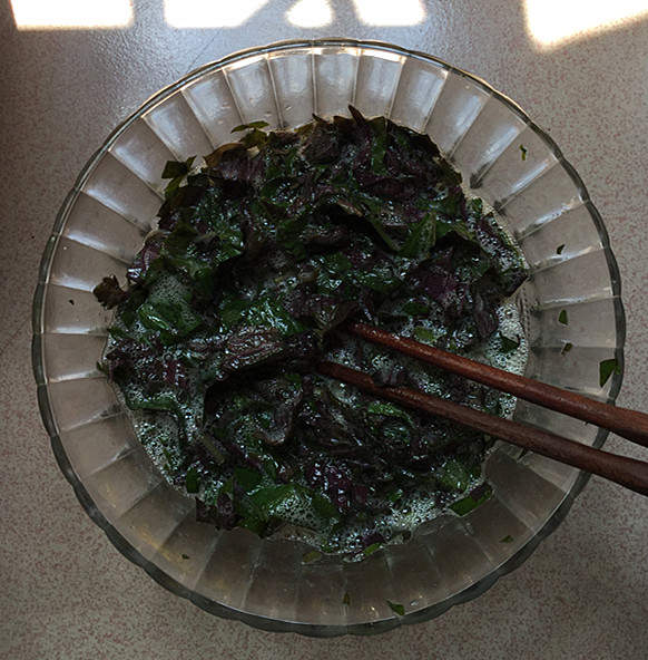 紫蘇煎雞蛋的做法-家常味煎菜譜-易網(wǎng)健康養(yǎng)生網(wǎng) 紫蘇煎雞蛋的做法-家常味煎菜譜