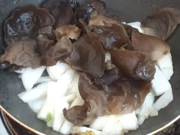 三色健康菜的做法-家常味炒菜譜-易網(wǎng)健康養(yǎng)生網(wǎng) 三色健康菜的做法-家常味炒菜譜