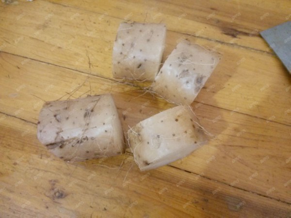 草莓山藥的做法-甜味其它工藝菜譜-易網<a href=http://www.xllyou.com/ target=_blank class=infotextkey>健康養生</a>網 草莓山藥的做法-甜味其它工藝菜譜