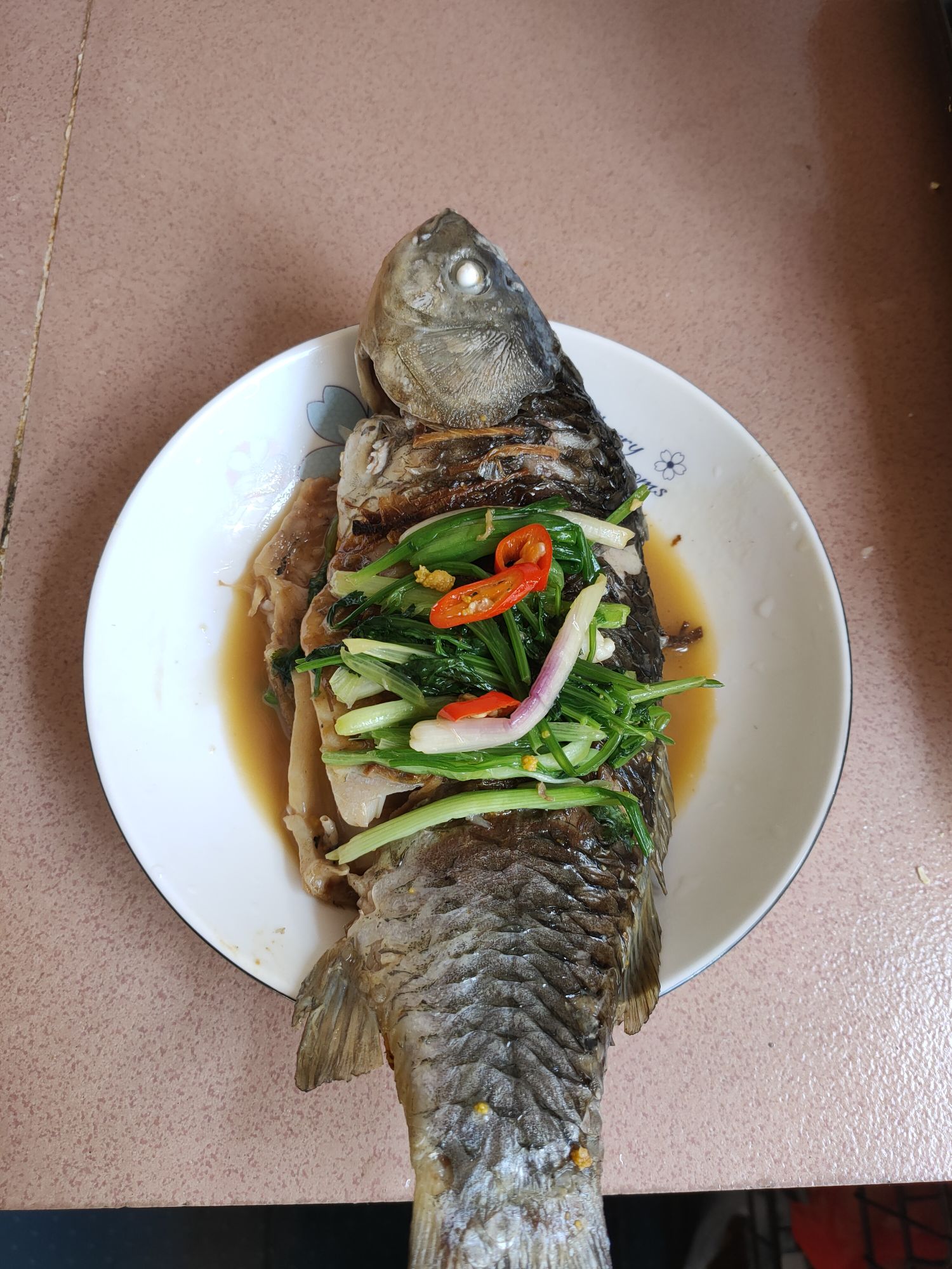 紅燒鯽魚的做法-家常味煎菜譜-易網健康養生網 紅燒鯽魚的做法-家常味煎菜譜