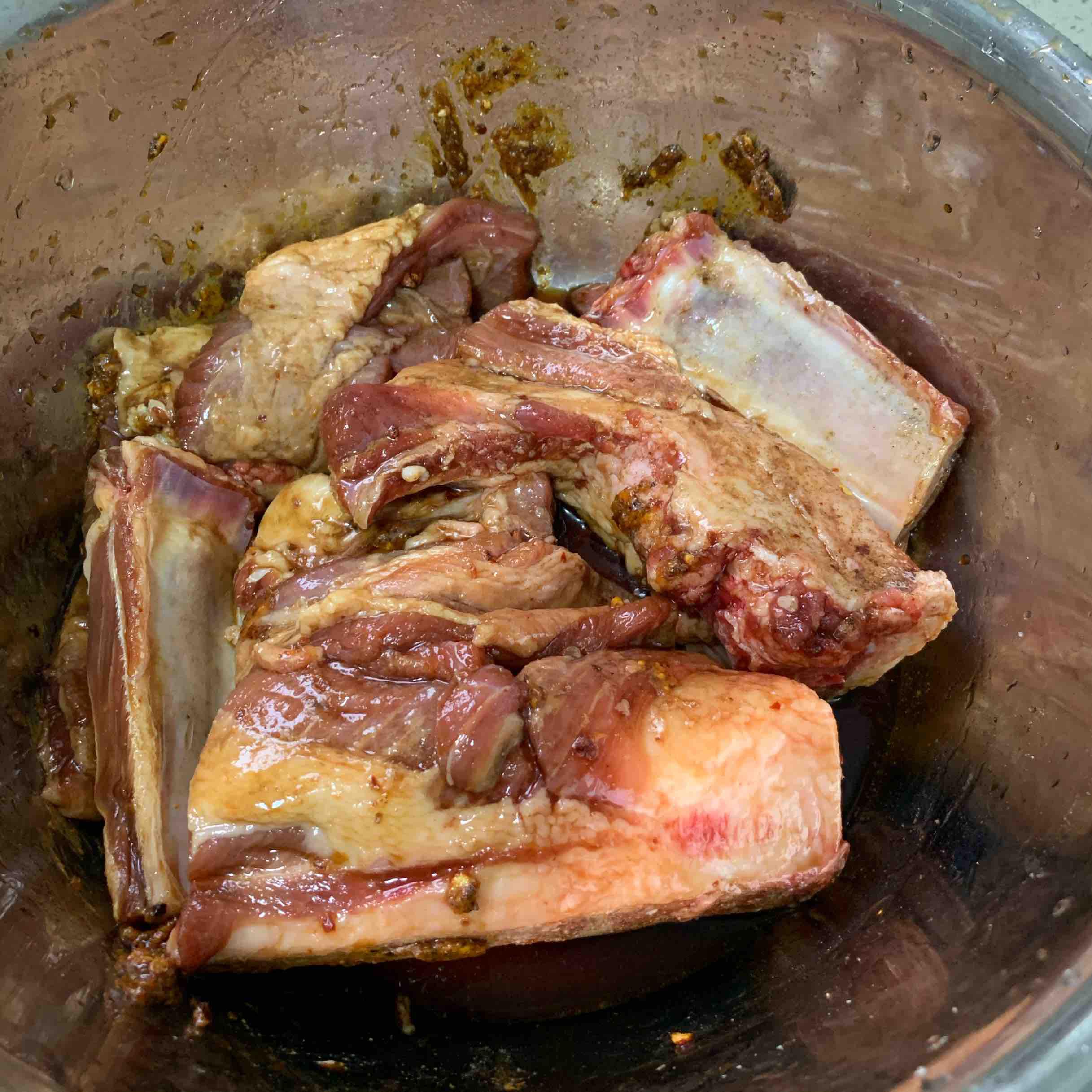 懶人系列-烤羊排空氣炸鍋的做法-香辣味烤菜譜-易網(wǎng)<a href=http://www.xllyou.com/ target=_blank class=infotextkey>健康養(yǎng)生</a>網(wǎng) 懶人系列-烤羊排空氣炸鍋的做法-香辣味烤菜譜