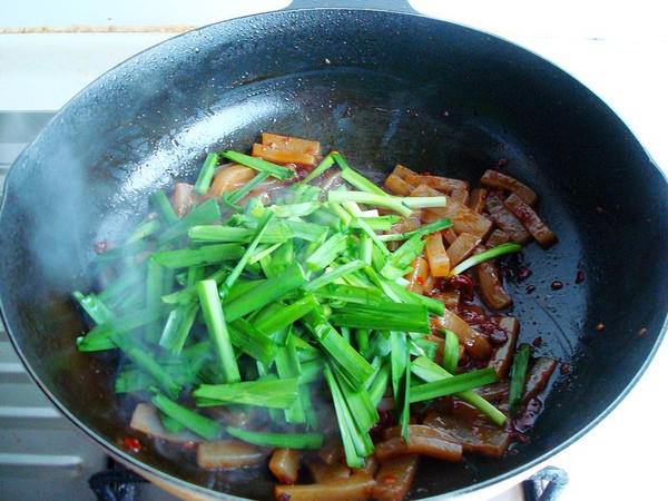 韭菜炒魔芋的做法-香辣味炒菜譜