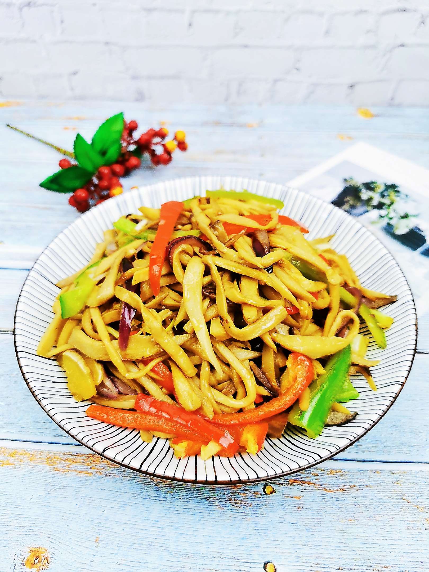 辣炒杏鮑菇的做法-香辣味炒菜譜-易網健康養生網 辣炒杏鮑菇的做法-香辣味炒菜譜