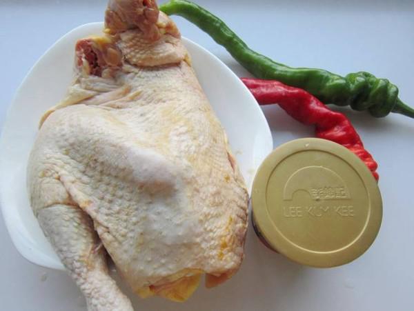 香辣雞煲的做法-家常味燉菜譜-易網<a href=http://www.xllyou.com/ target=_blank class=infotextkey>健康養(yǎng)生</a>網 香辣雞煲的做法-家常味燉菜譜