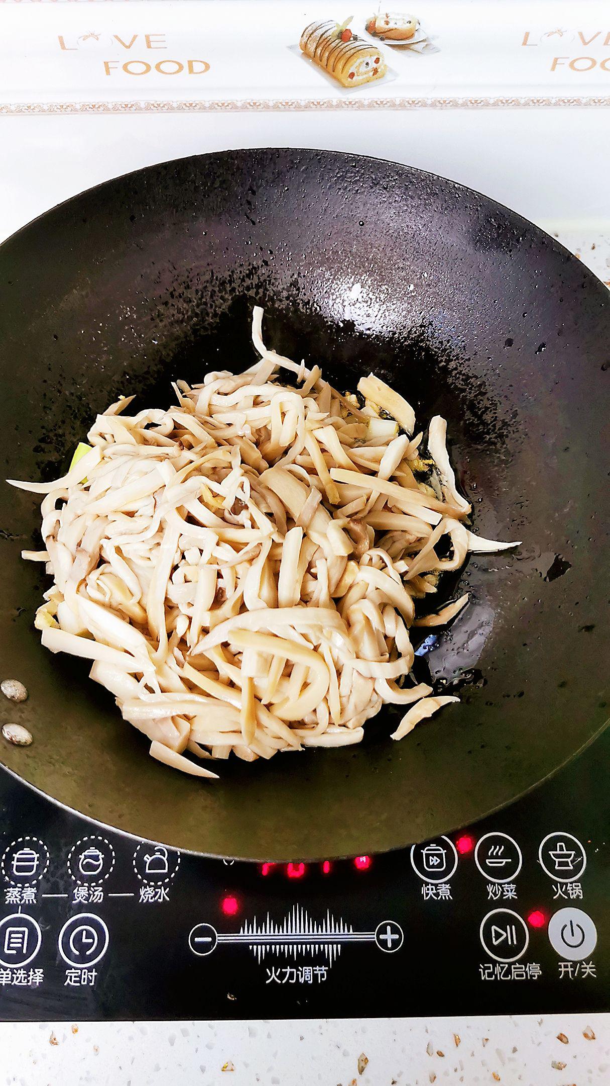 辣炒杏鮑菇的做法-香辣味炒菜譜-易網健康養生網 辣炒杏鮑菇的做法-香辣味炒菜譜