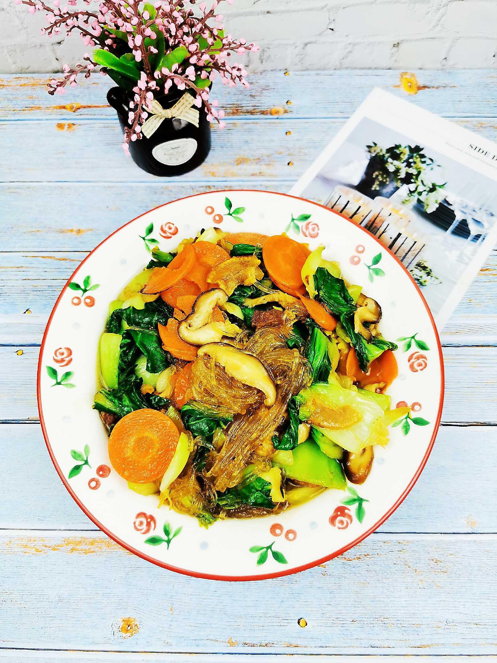 油菜炒粉絲的做法-咸鮮味炒菜譜-易網健康養生網 油菜炒粉絲的做法-咸鮮味炒菜譜