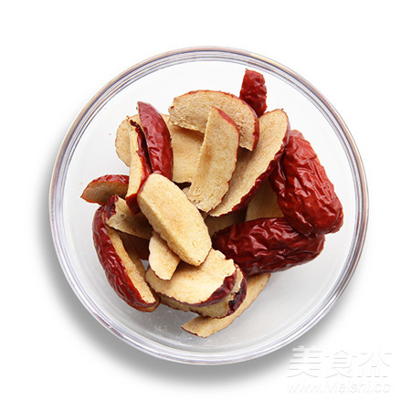 【滋補(bǔ)暖心】黃花菜蟲草花燉雞湯的做法-家常味燉菜譜-易網(wǎng)健康養(yǎng)生網(wǎng) 【滋補(bǔ)暖心】黃花菜蟲草花燉雞湯的做法-家常味燉菜譜