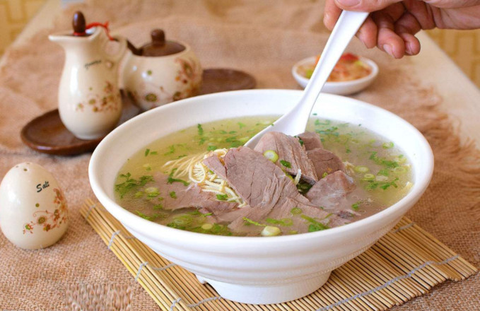 徽湘情緣淮南牛肉湯的做法-家常味煮菜譜-易網(wǎng)健康養(yǎng)生網(wǎng) 徽湘情緣淮南牛肉湯的做法-家常味煮菜譜