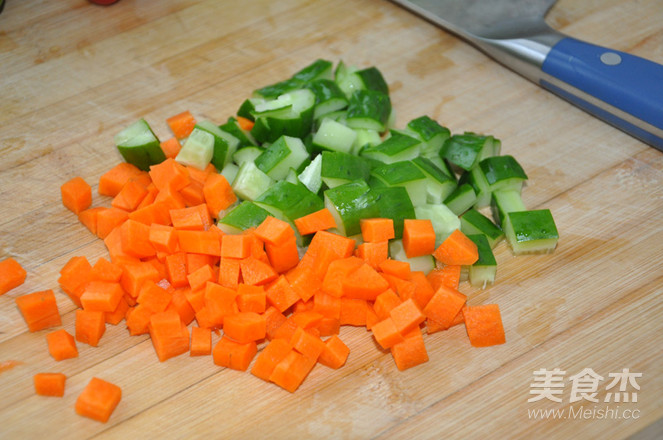 咖喱菌粉黃金炒飯的做法-咖喱味炒菜譜-易網健康養生網 咖喱菌粉黃金炒飯的做法-咖喱味炒菜譜