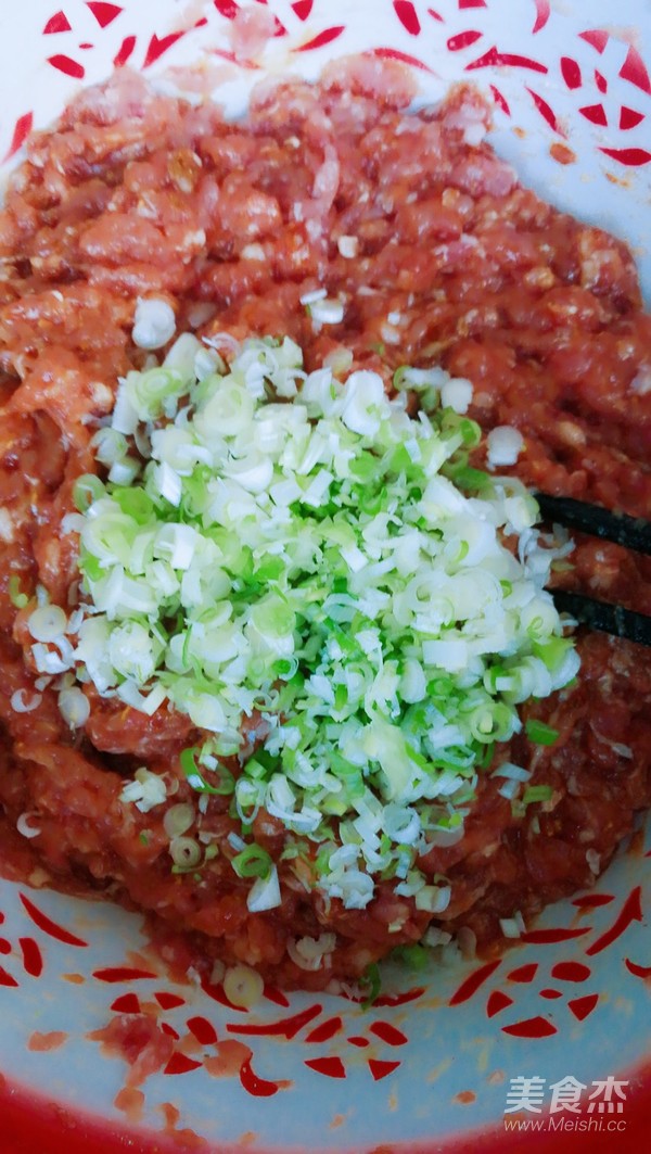 超級好吃的肉餡的做法-咸鮮味拌菜譜-易網健康養生網 超級好吃的肉餡的做法-咸鮮味拌菜譜