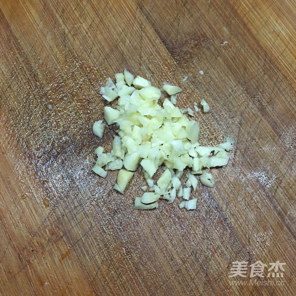 西芹炒肉片的做法-家常味炒菜譜-易網健康養生網 西芹炒肉片的做法-家常味炒菜譜