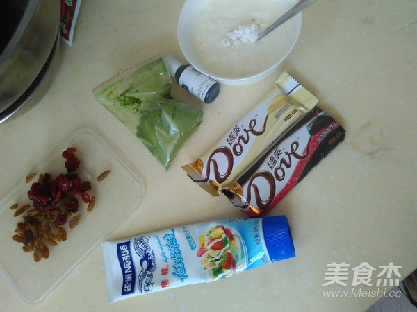 抹茶旋風雙巧果肉炒酸奶的做法-奶香味凍菜譜-易網<a href=http://www.xllyou.com/ target=_blank class=infotextkey>健康養生</a>網 抹茶旋風雙巧果肉炒酸奶的做法-奶香味凍菜譜