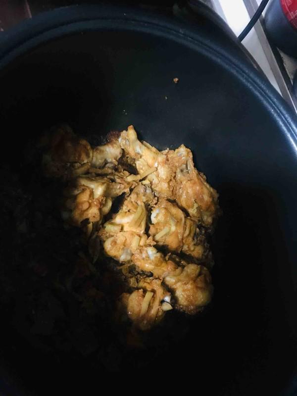 電飯煲奧爾良雞翅根的做法-咸鮮味燜菜譜