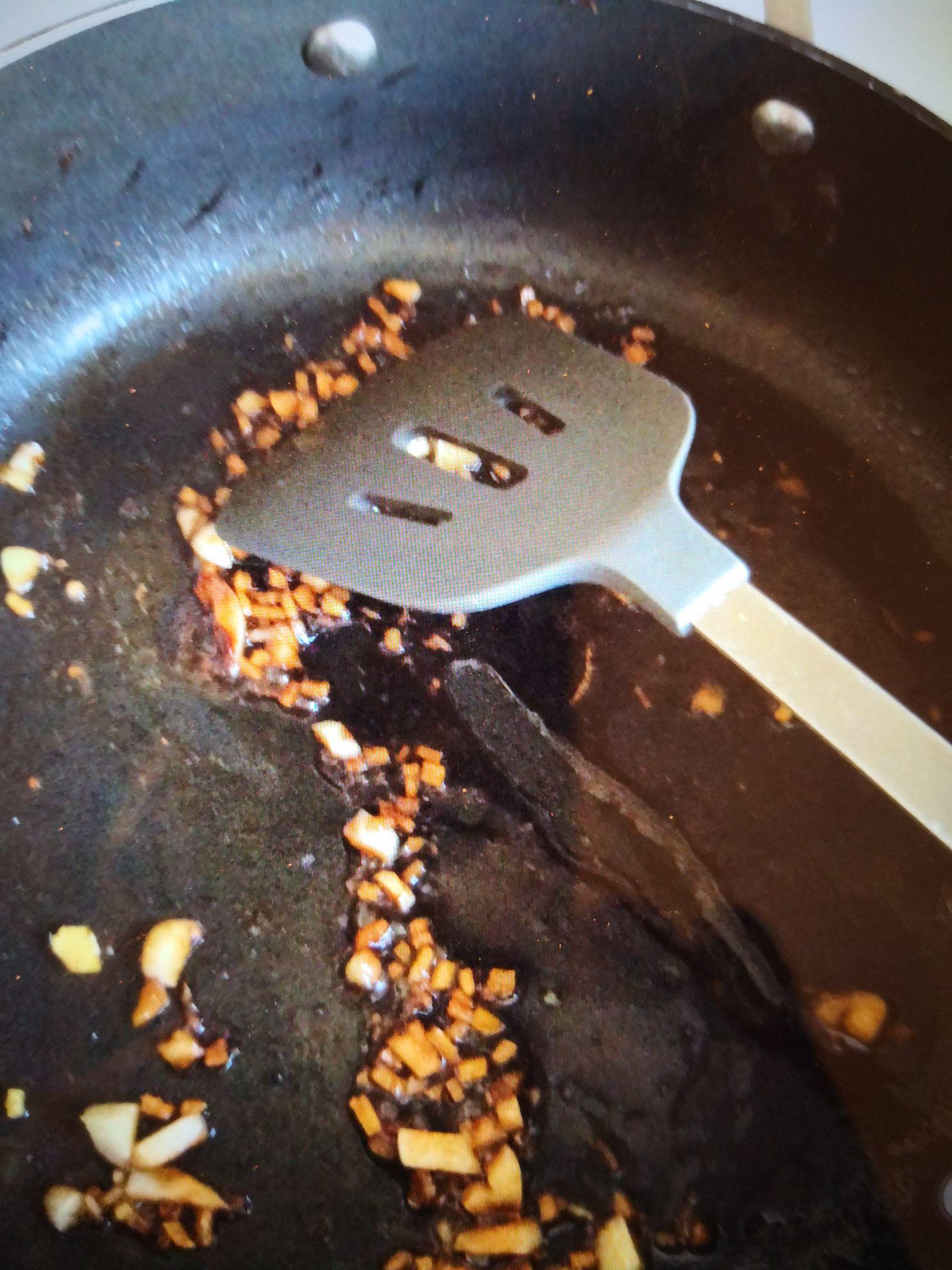 澆汁松花蛋的做法-酸甜味拌菜譜-易網健康養生網 澆汁松花蛋的做法-酸甜味拌菜譜