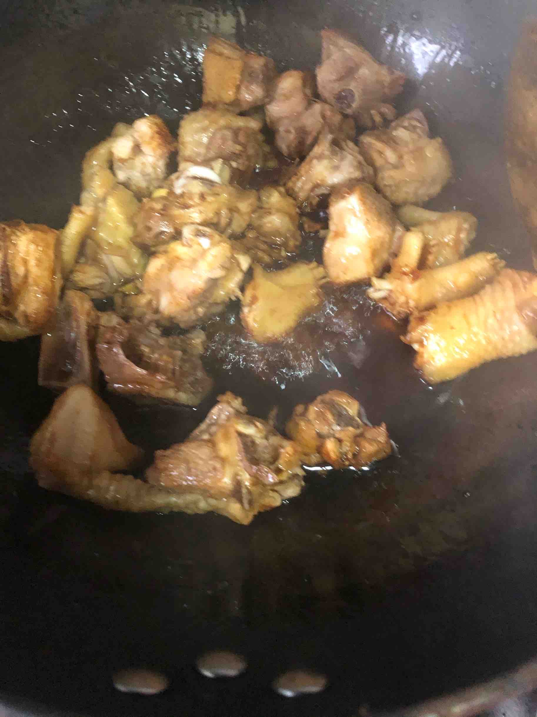 黃燜雞的做法-咸鮮味燒菜譜-易網健康養生網 黃燜雞的做法-咸鮮味燒菜譜