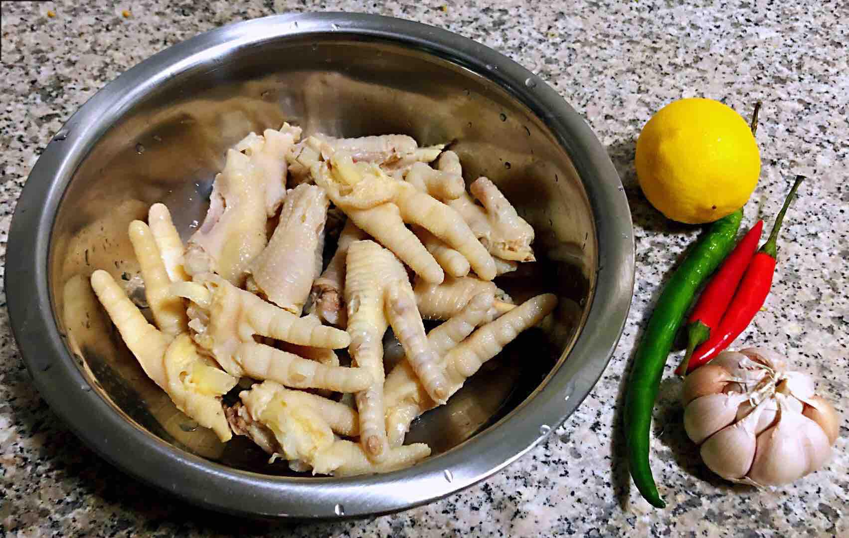 網(wǎng)紅檸檬鳳爪的做法-酸辣味煮菜譜