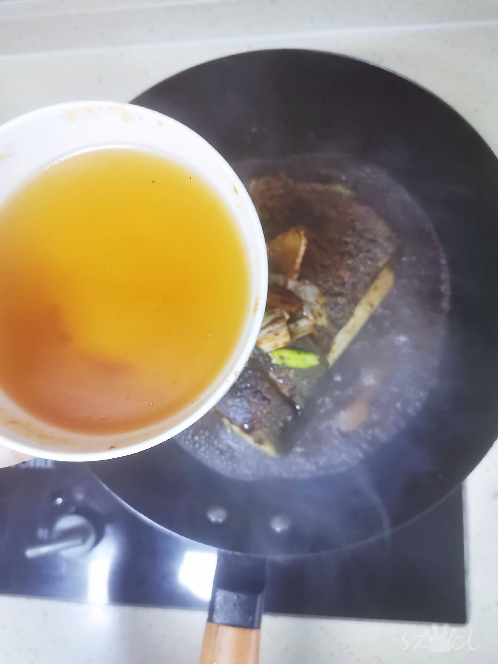 家常紅燒魚的做法-咸鮮味燉菜譜-易網健康養生網 家常紅燒魚的做法-咸鮮味燉菜譜