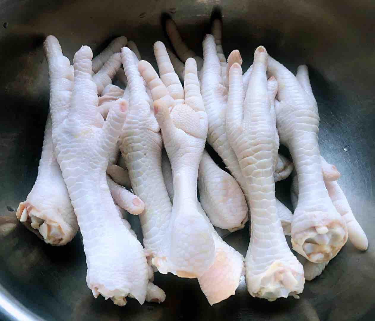 網(wǎng)紅檸檬鳳爪的做法-酸辣味煮菜譜