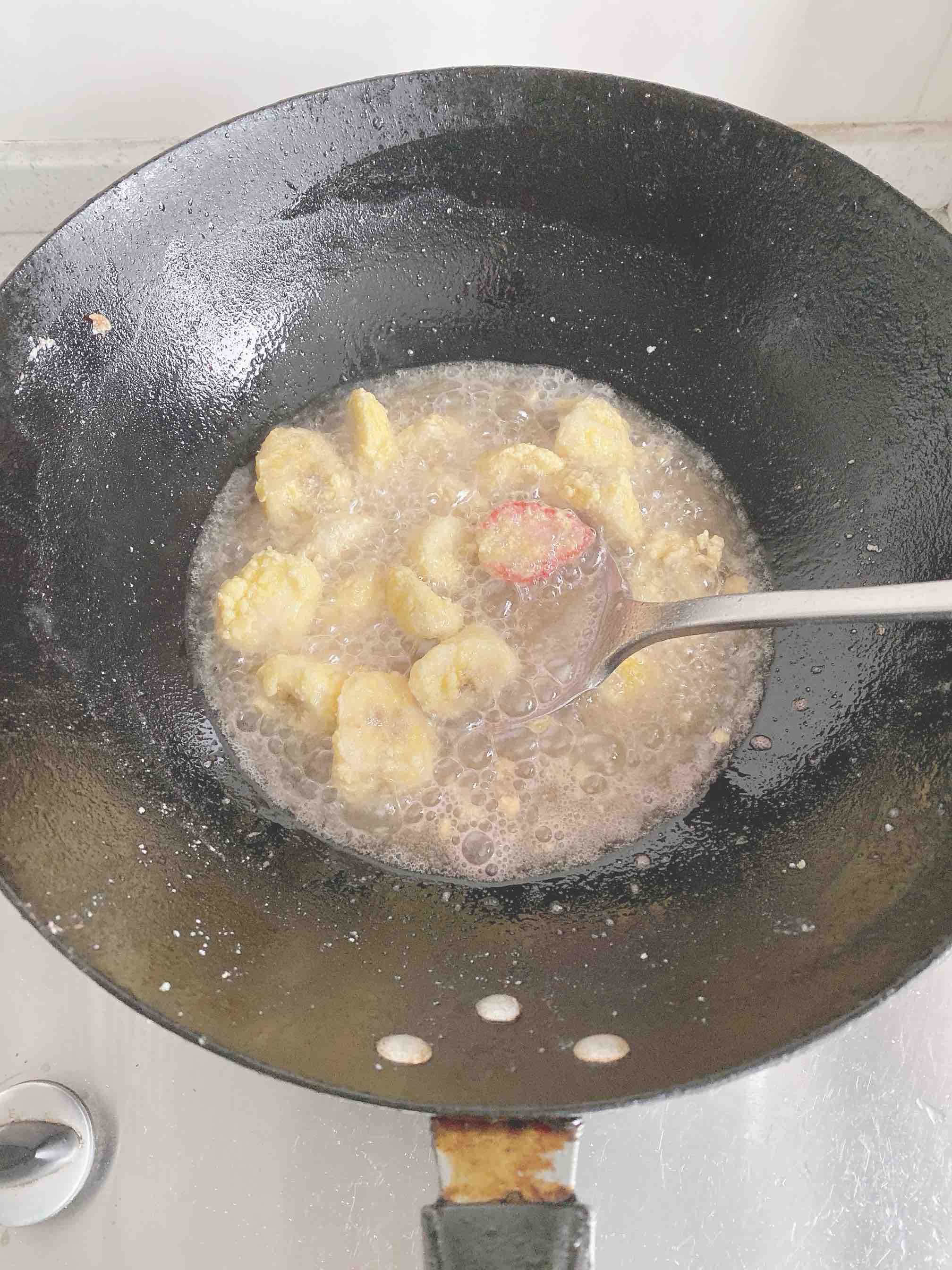 拔絲香蕉草莓的做法-甜味拔絲菜譜-易網健康養生網 拔絲香蕉草莓的做法-甜味拔絲菜譜