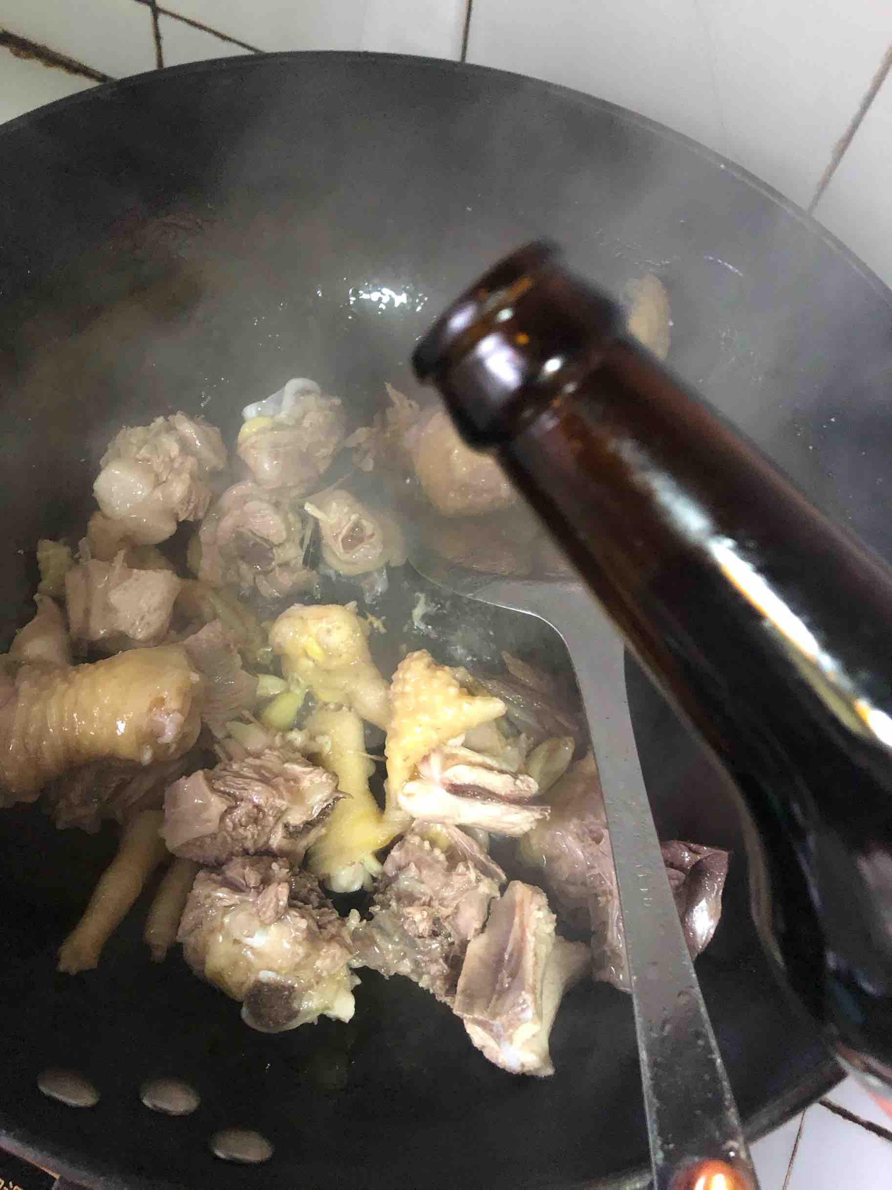 黃燜雞的做法-咸鮮味燒菜譜-易網健康養生網 黃燜雞的做法-咸鮮味燒菜譜